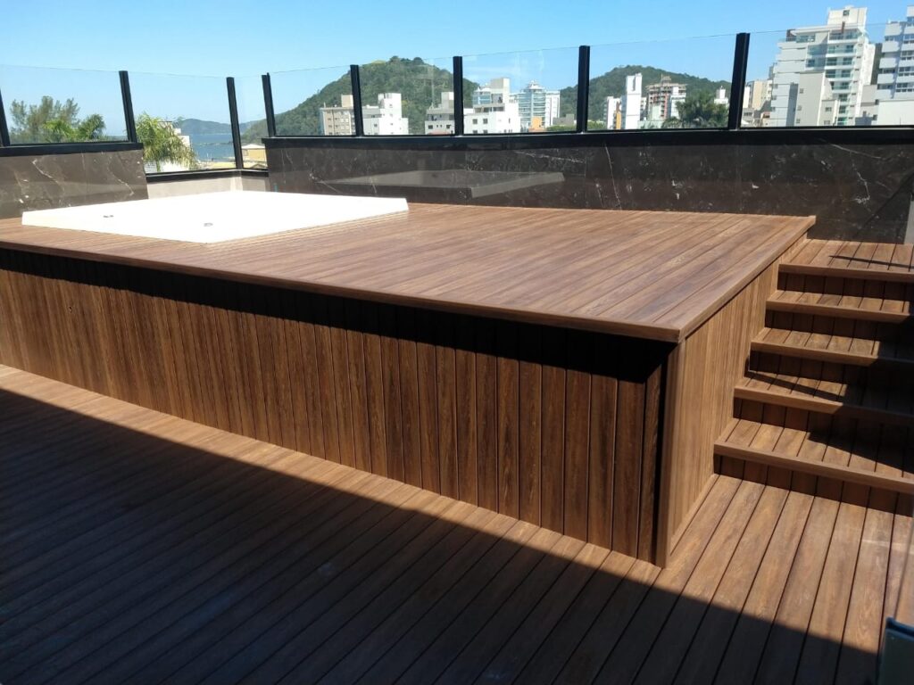 DECK sob medida Madeira Plástica